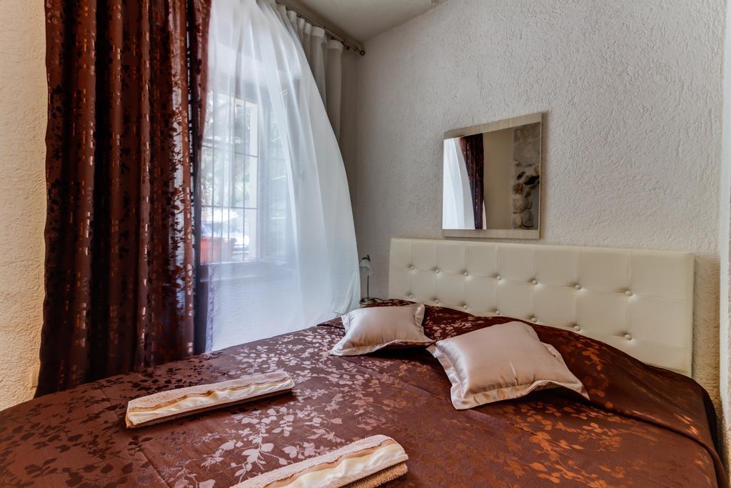 Hill Apartments コトル エクステリア 写真