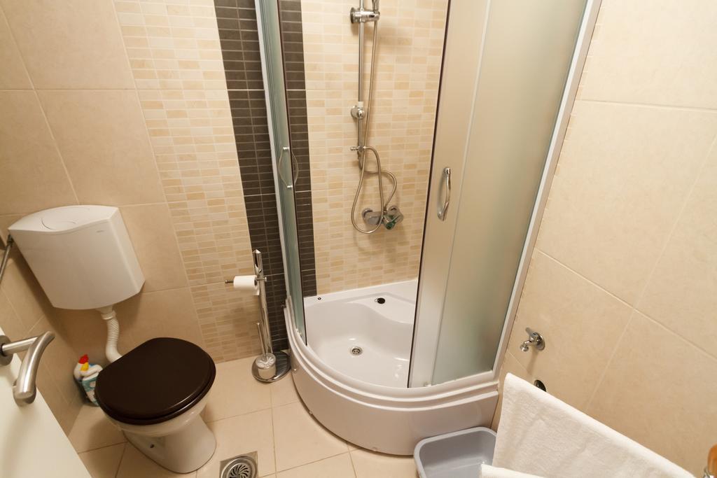 Hill Apartments コトル エクステリア 写真